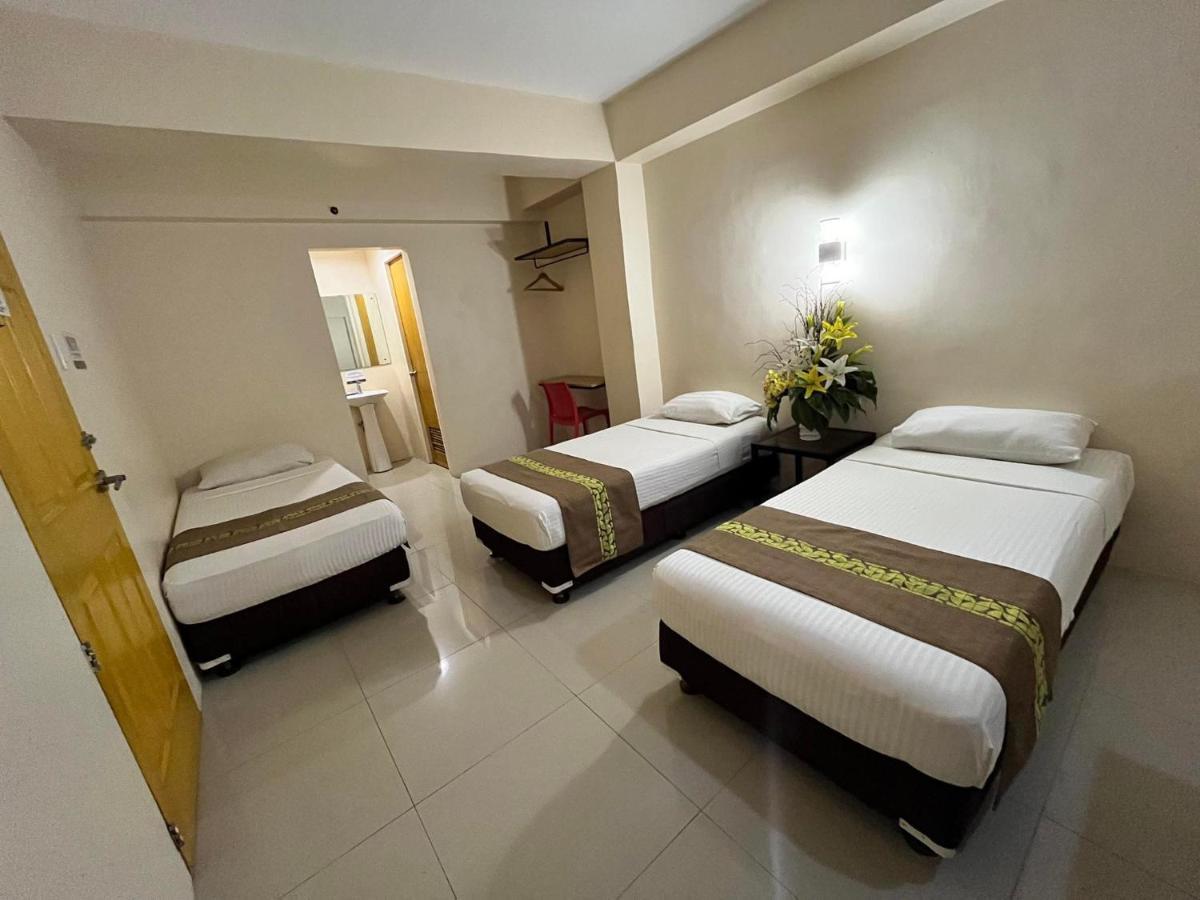 Eon Centennial Express Hotel Iloilo City Exterior foto